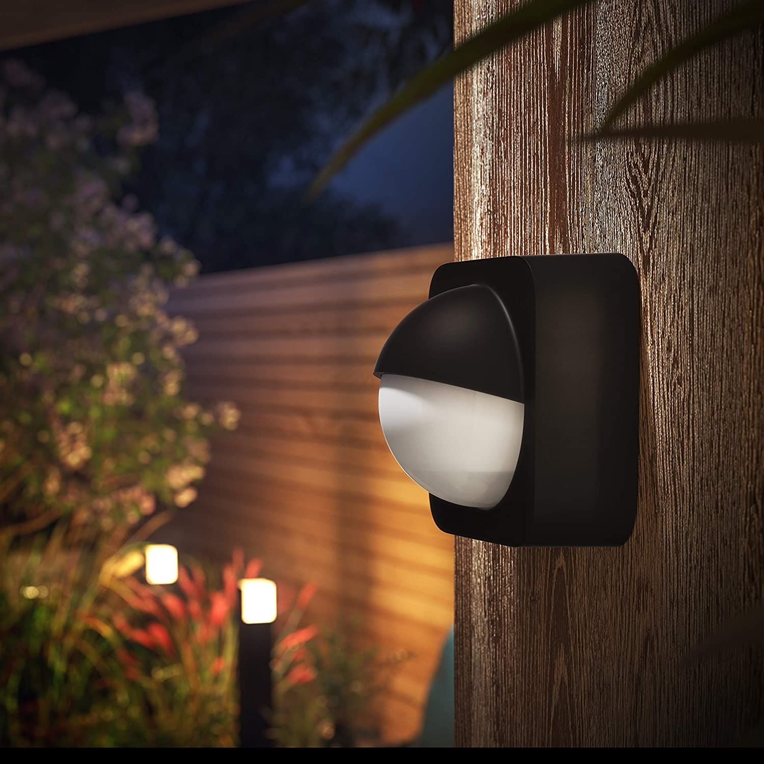 Philips Hue Dusk-to-Dawn Outdoor Motion Sensor, Wireless and Easy to Install, Works with Philips Hue Lights, Hue Bridge Required