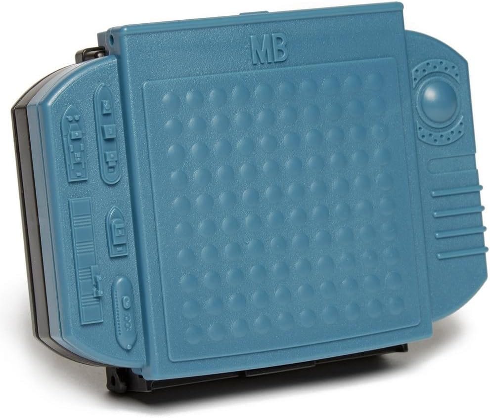 Hasbro Battleship B0995 Grab and Go Game; Portable 2 Player Game; Fun Travel Game for Ages 7 and Up