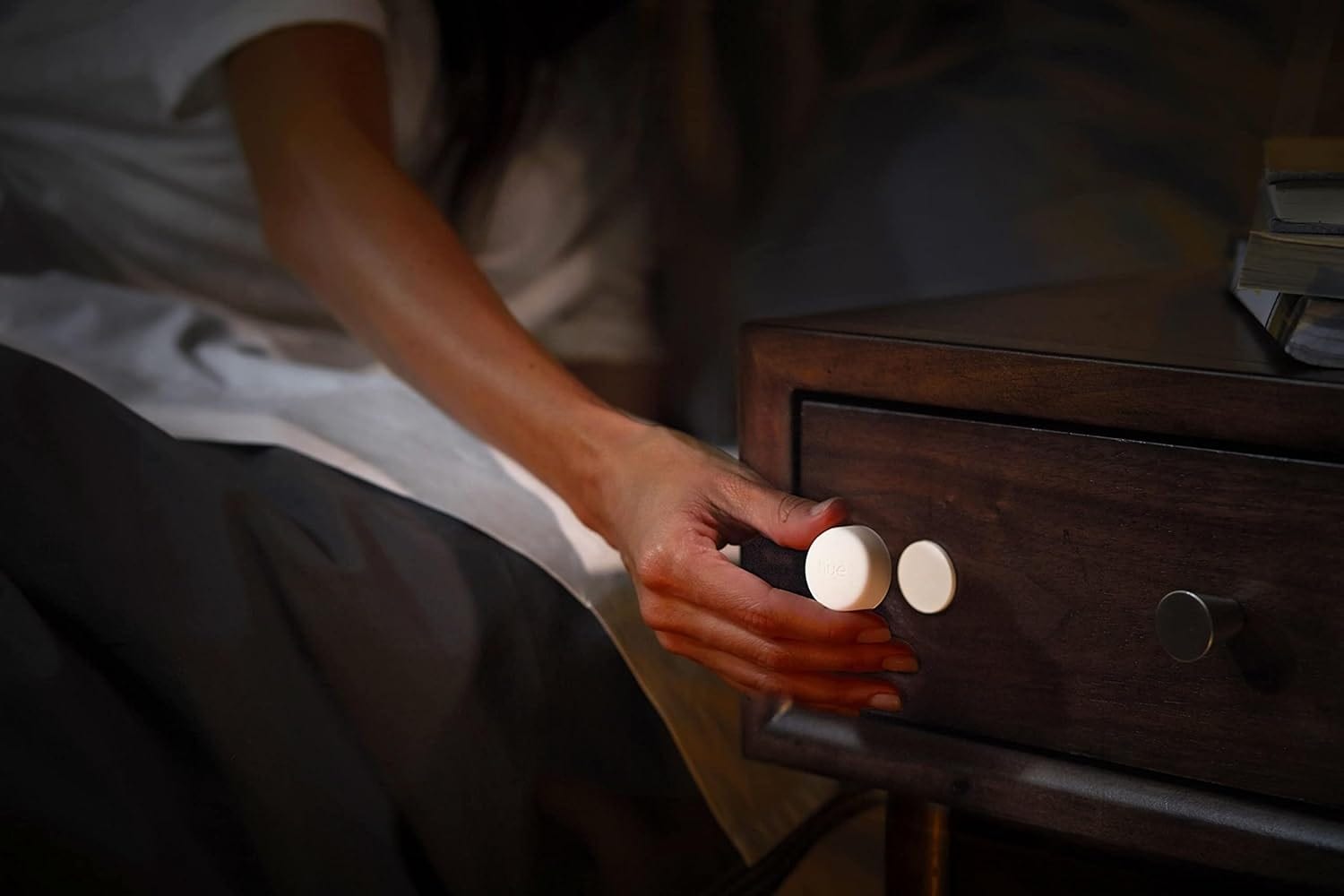 Philips Hue Smart Button Smart Switch Lighting Accessory. Wireless Control of Home Lights, Livingroom, Bedroom