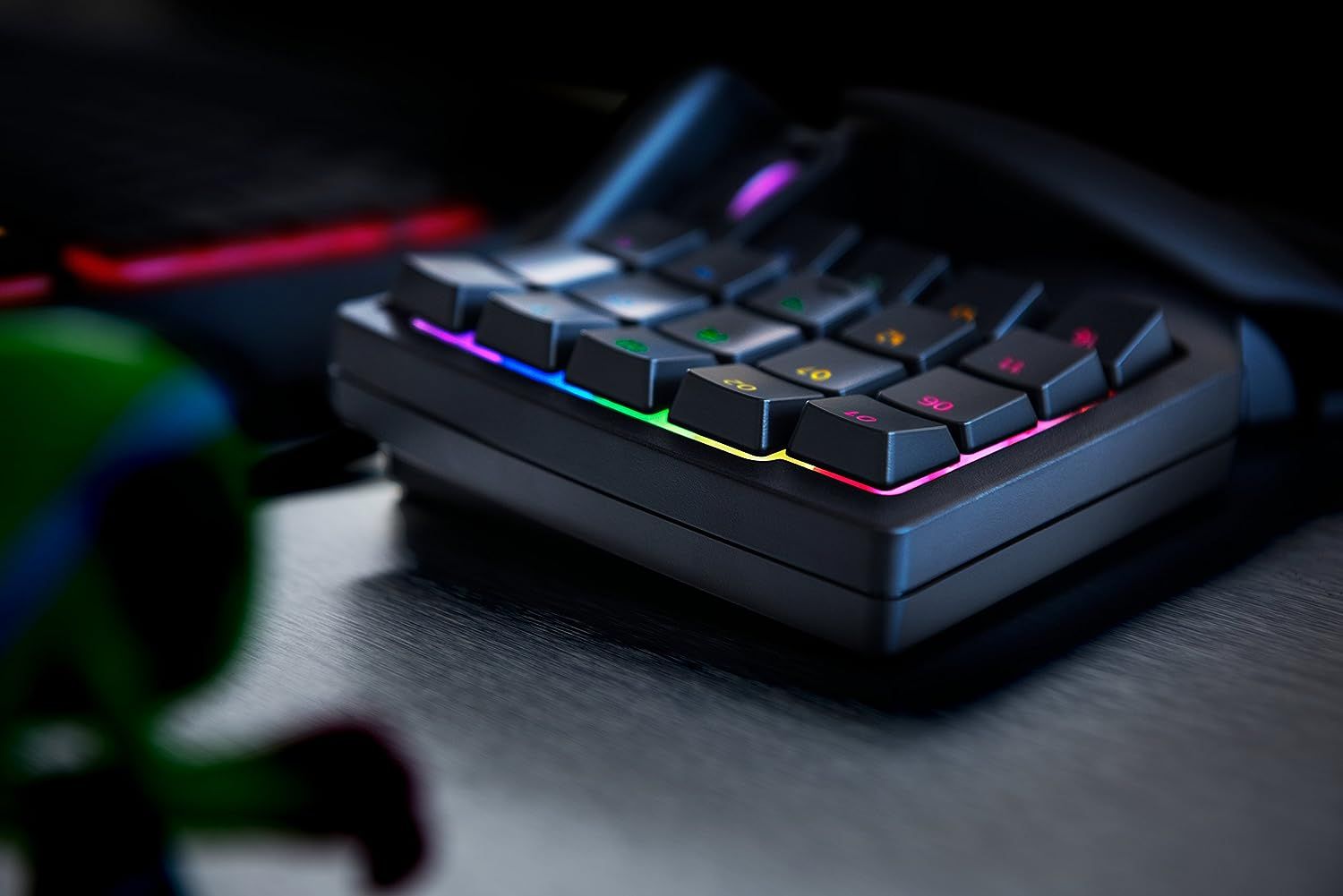 RAZER TARTARUS V2: 32 Progammable Keys - Detachable Palm Rest - Razer Mecha-Membrane Mid-Height Keys-Gaming Keypad