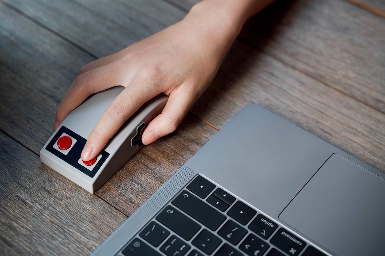 8Bitdo N30 2.4Ghz Wireless Mouse for Windows and Mac or PC - Retro