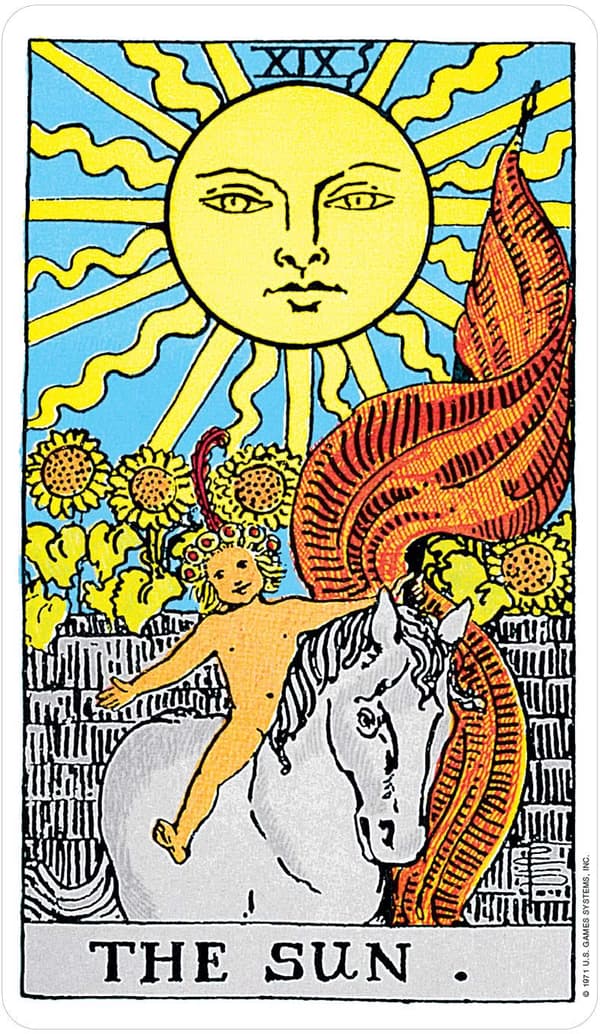 White Sun Tarot Cards for Beginners - with Guidebook - 78-Card Tarot Deck - Classic and Traditional Timeless Symbolism